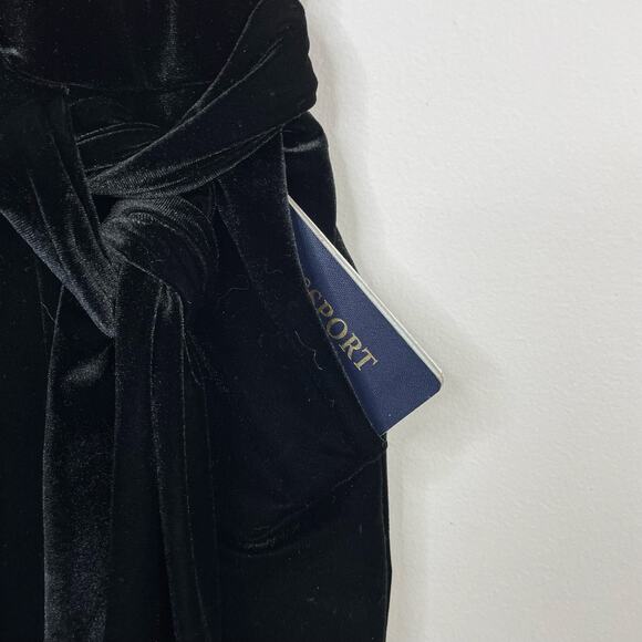 Express Black Velvet Plunge Strappy Belted Straight Leg Jumpsuit Womens 2P 2 P - Picture 6 of 16